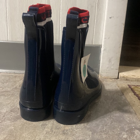 Nautica Rain Boots - Picture 3 of 4